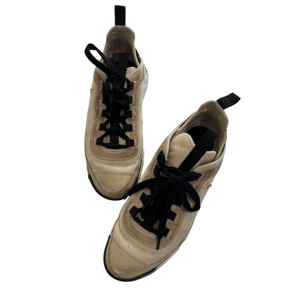 CHANEL CC Cap Toe Logo Sneakers in Cream - Picture 1 of 7